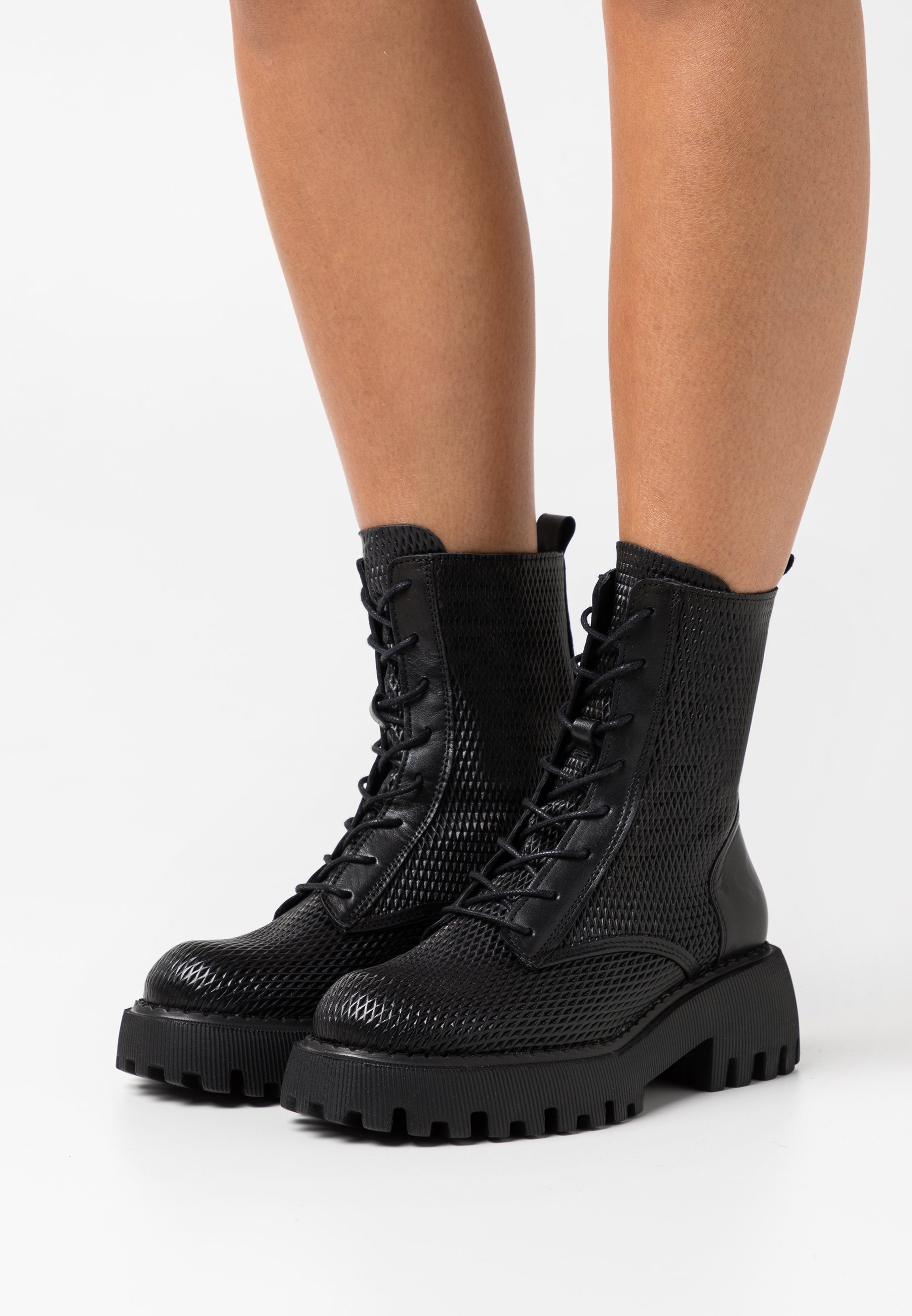 Manni Fashion - Vendita online scarpe donna Felmini