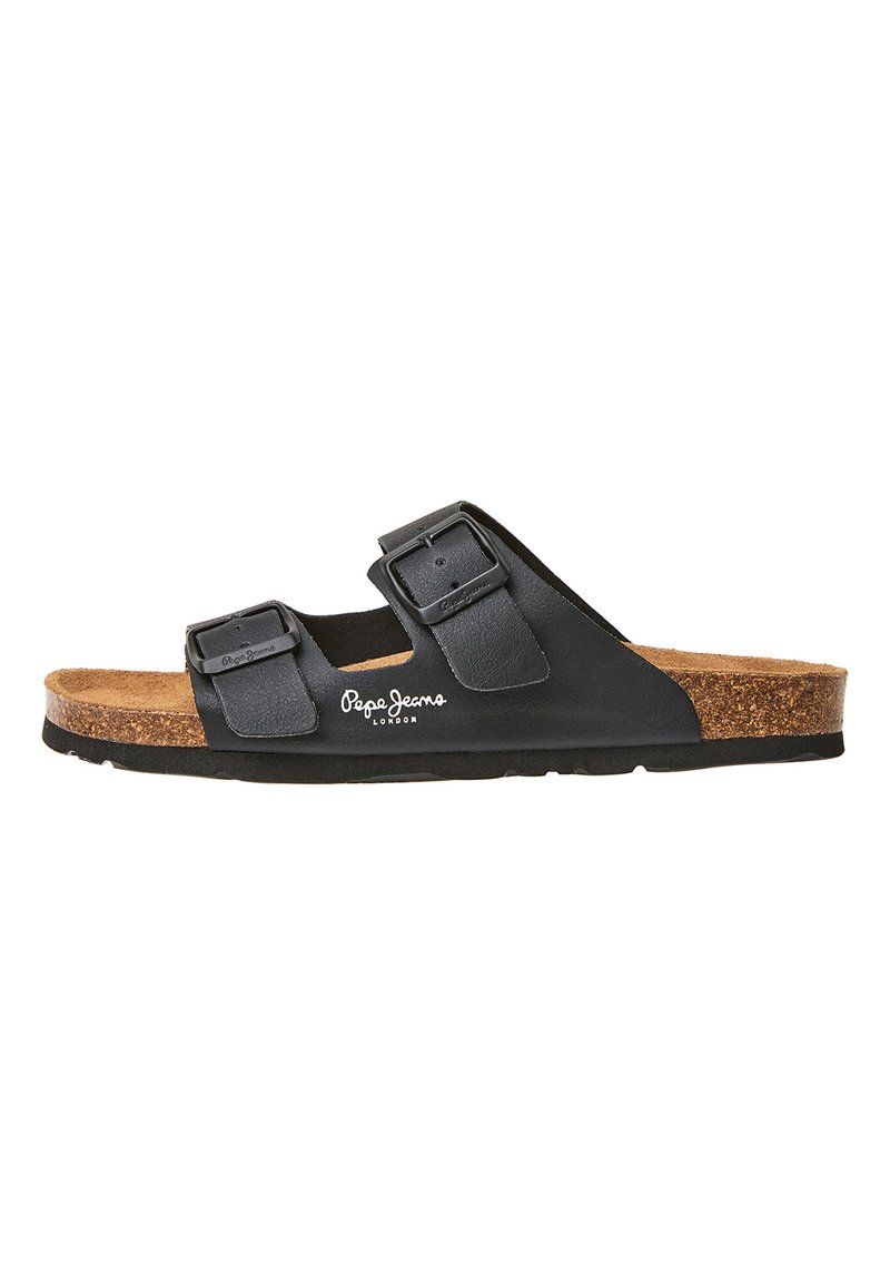 Černé sandály s dvěma nastavitelnými pásky, korkovou stélkou a gumovou podrážkou. Logo "Pepe Jeans" umístěné na boku. Rovný design.