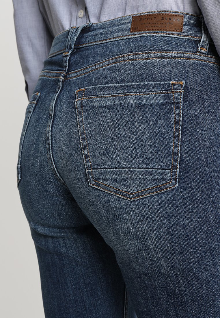 Esprit Jeans bootcut blue dark wash Zalando.no Esprit Jeans bootcut - blue dark wash