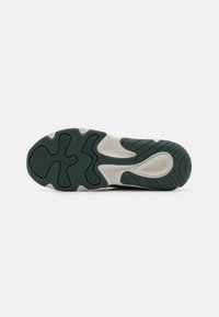 Nike Sportswear TECH HERA - Sapatilhas - light smoke grey/dark smoke grey/vintage green/sail