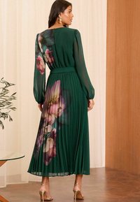 Love & Roses LONG SLEEVE MIDI PETITE  - Denné šaty - green