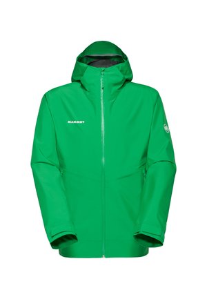 Giacca impermeabile verde con colletto alto, chiusura a zip completa e cappuccio regolabile. Presenta un logo sul petto e tasche laterali con zip.
