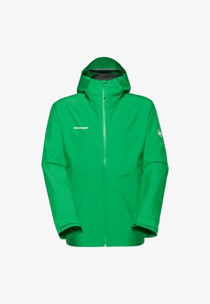 Zielona wodoodporna kurtka z wysokim kołnierzem, pełnym zamkiem błyskawicznym i regulowanym kapturem. Posiada logo na klatce piersiowej oraz kieszenie boczne na zamek.