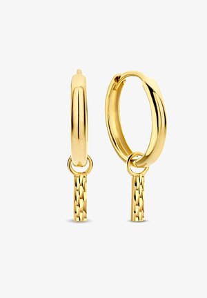 Gouden hoepel oorbellen met een gladde, glanzende oppervlakte en een gevlochten kettingaccent, met een ronde sluiting voor een veilige bevestiging.