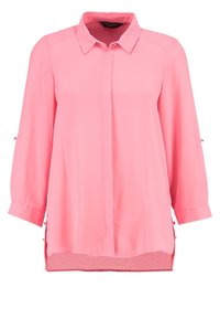 Rosa blus i lättviktigt tyg, med knäppning fram, långa ärmar och en något längre bakslut med sidoknappar.