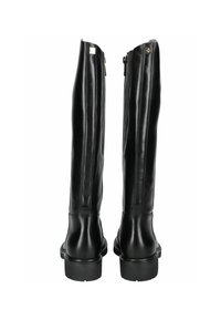 Botas negras de cuero liso hasta la rodilla con punta redonda, cierre de cremallera lateral y suela gruesa. Presenta costuras mínimas y un diseño elegante.