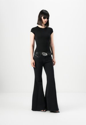 Rankning 11: Diesel - BLEESS - Wide leg