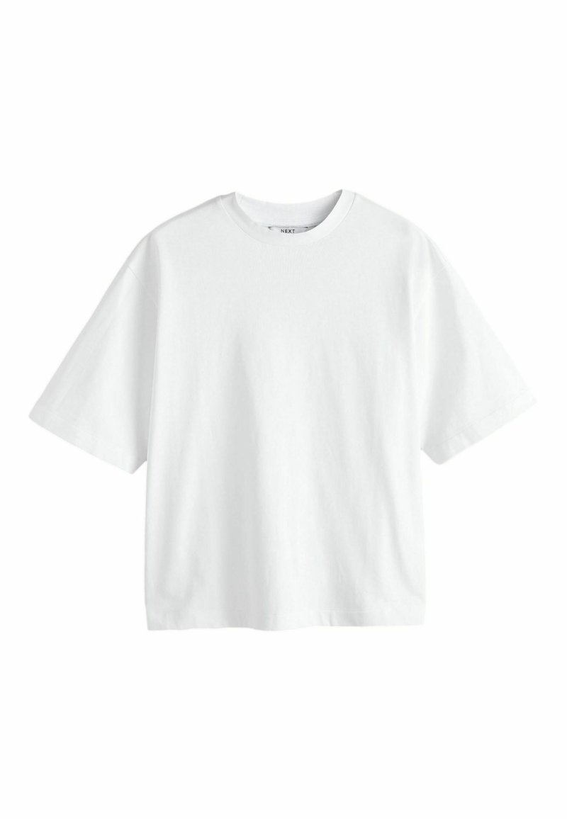 Biała bawełniana koszulka z okrągłym dekoltem, krótkimi rękawami i luźnym krojem. Gładka tekstura bez wzorów lub akcentów.