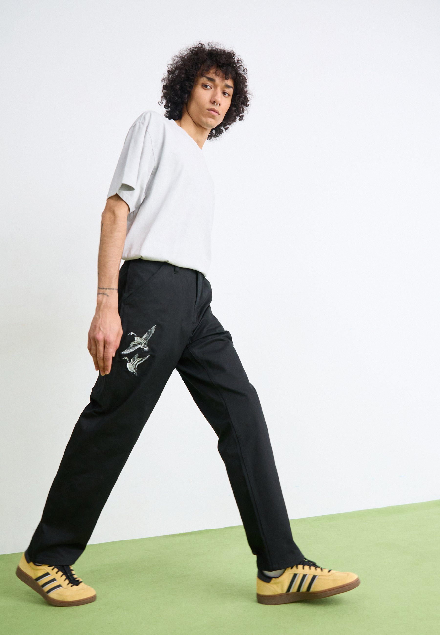 Carhartt WIP DUCKS SINGLE KNEE PANT - Trousers - black - Zalando.co.uk