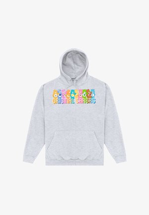 Světlě šedá mikina s kapucí s barevnými kreslenými medvědy nad nápisem "ORIGINAL CARERS" přes hruď.