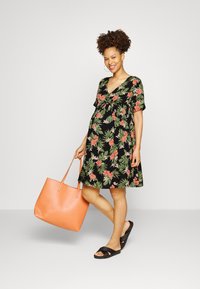 Pieces Maternity PMNYA DRESS - Vestido camiseiro - black