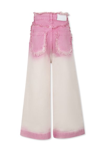 Roze naar crème kleurverloop denim broek met rafels, wijde pijpen en twee achterzakken, die een losse, casual stijl uitstralen.