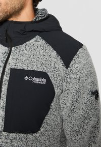 Columbia ARCTIC CREST™ SHERPA FULL ZIP - Flisinė striukė - white, black