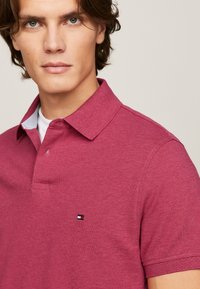 Tommy Hilfiger REGULAR - Polo - pink heather