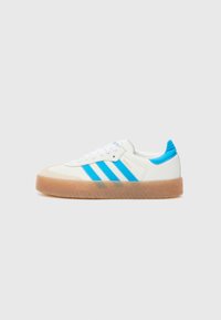 Unselected, ftwr white/bright blue/gold met.