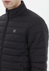Solid SDS??ren - Overgangsjakke - black