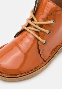 Petit Nord Copenhagen SCALLOP UNISEX - Derbies - toffe