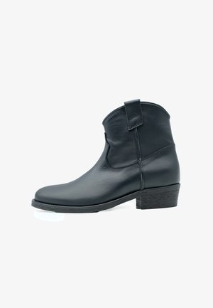 Via Roma 15, ISAIA - Stivaletti - black