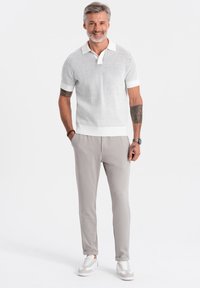 Ombre OM-PACP - Jogginghose - light grey