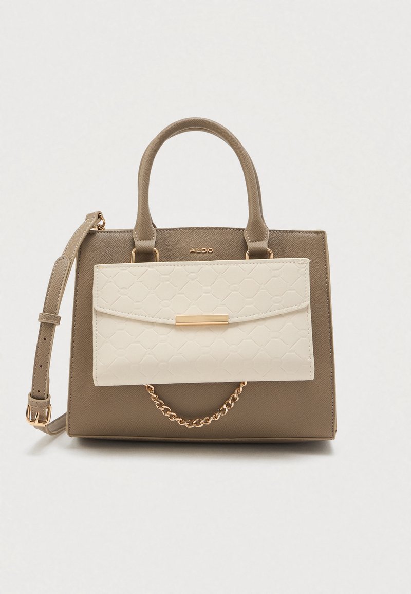 Šviesiai rudos ir grietinėlės spalvos rankinė su tekstūruota priekiu, auksinės spalvos detalėmis, dviem rankenomis ir nuimamu dirželiu. Papildyta grandinėlės akcentu.