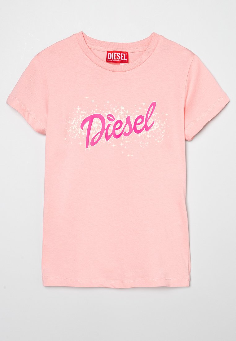 T-shirt di cotone rosa chiaro con maniche corte e scollatura rotonda, caratterizzata da un logo "Diesel" luccicante rosa sul davanti.