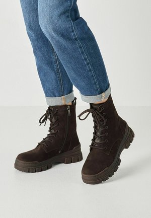 Tamaris, STIEFELETTE - Platform ankle boots - mocca