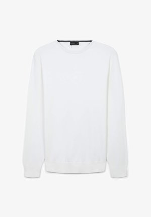 Weißer Strickpullover mit langen Ärmeln, Rundhalsausschnitt und gerippten Bündchen. Glatte Textur, einfaches Design und keine sichtbaren Muster oder Verzierungen.