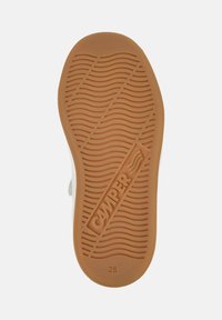 Brown rubber sole with wave pattern, featuring the "CAMPER" logo and size "28" imprint. The overall design is flat and rounded.