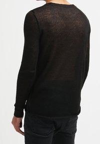 Tiger of Sweden Jeans Stickad tröja - black