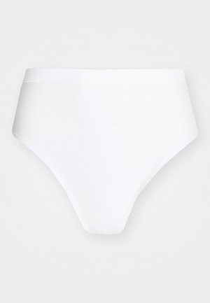 Spanx, SPANXSHAPE™ INVISIBLE SUPIMA® COTTON THONG - Τάνγκα - powder