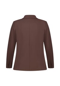 Bruine blazer met een gestructureerd ontwerp, voorzien van een geknipt kraag, lange mouwen en drie-knoopaccenten op de manchetten. Gladde textuur en een getailleerde pasvorm.