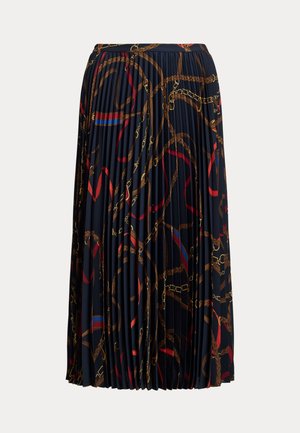 Φούστα με πτυχώσεις από ελαφρύ υλικό, που διαθέτει σκούρο ναυτικό φόντο με σχέδιο αλυσίδας σε χρυσό και κόκκινο χρώμα, και ζωνάκι για κομψή εφαρμογή.