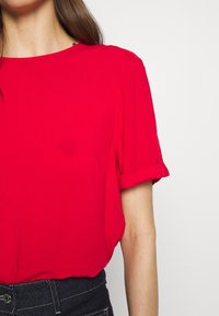 QS Bluse - red