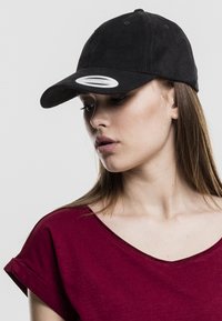 Flexfit Șapcă - black