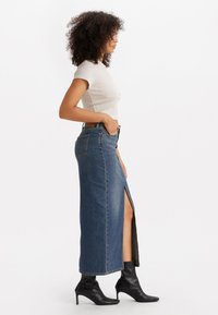 Levi's® ANKLE COLUMN SKIRT - Maxi skirt - wave hello
