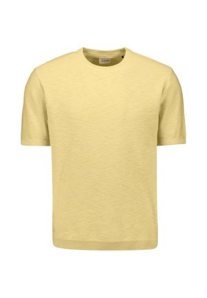 Korte mouw, ronde hals, lichtgeel gebreid T-shirt met geribbelde zoom en boord, weergegeven op witte achtergrond.