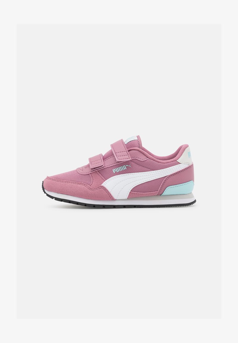 Puma runner sneaker low Clearance