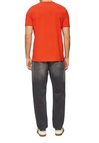 s.Oliver MIT CREW NECK UND LOGO - T-shirt basic - dunkelorange
