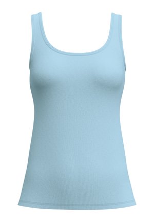 lichtblauwe tanktop gemaakt van gladde stof, met een ronde hals en dunne bandjes. Geen zichtbare patronen of versieringen.