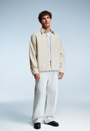 Bershka OVERSHIRT - Summer jacket - sand