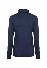 Marineblaues Langarmoberteil mit hohem Kragen. Aus glattem Stoff gefertigt, mit lockerer Passform und schlichtem Design ohne sichtbare Hardware oder Muster.