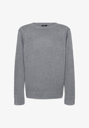 Pull gris en tissu doux, avec un col rond, des manches longues, des poignets côtelés et un ourlet côtelé, conçu dans une silhouette classique.