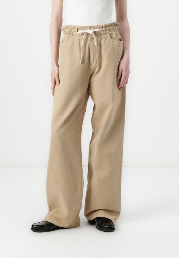 Relaxed fit jeans - sand