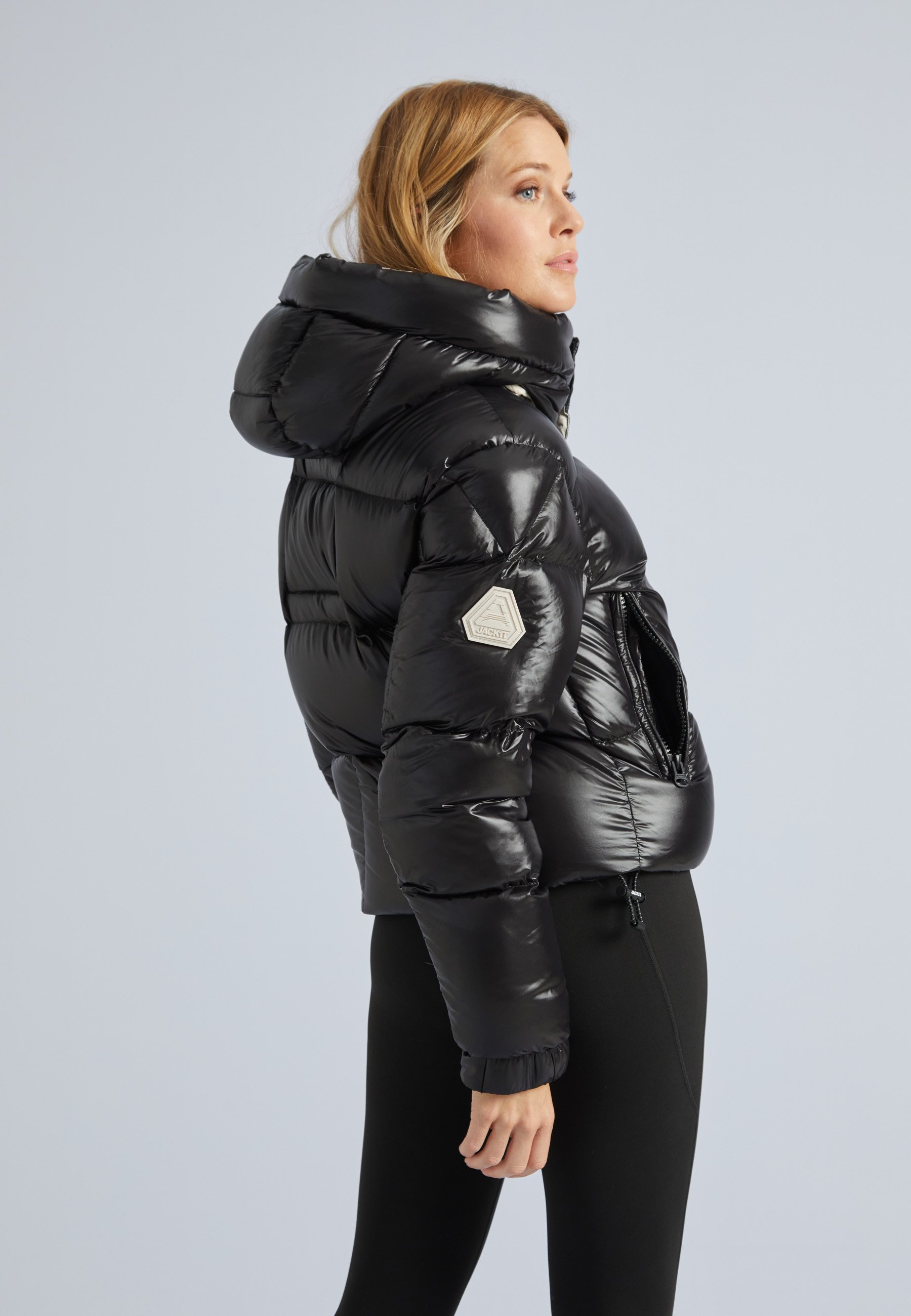 アウターその他 Fallett High neck duck down short volume puffer black FA2404 1000FP Puffy Down Jacket