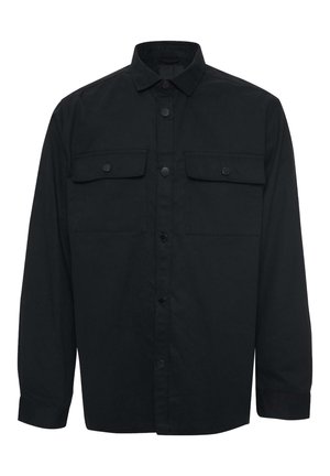 Černá košile s dlouhým rukávem vyrobená z bavlny. Vybavena knoflíkovým zapínáním vpředu, dvěma náprsními kapsami s klopami a klasickým límcem. Hladký povrch.
