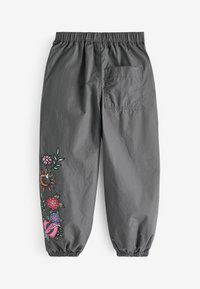 Next PARACHUTE - REGULAR FIT - Cargo hlače - charcoal grey printed