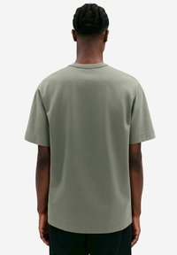 Elvine T-shirt - bas - grün