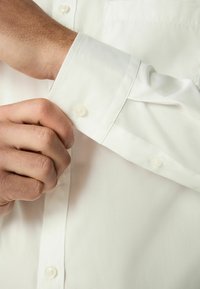 Next LONG SLEEVE REGULAR FIT - Zakelijk overhemd - white
