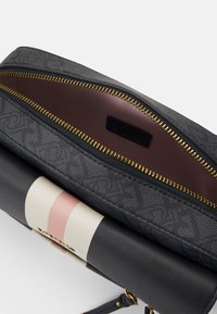 LIU JO CAMERA CASE - Umhängetasche - nero