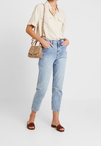 GAP Džíny Relaxed Fit - light-blue denim
